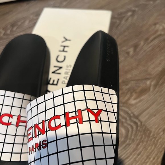 Givenchy women slides - Picture 6 of 9